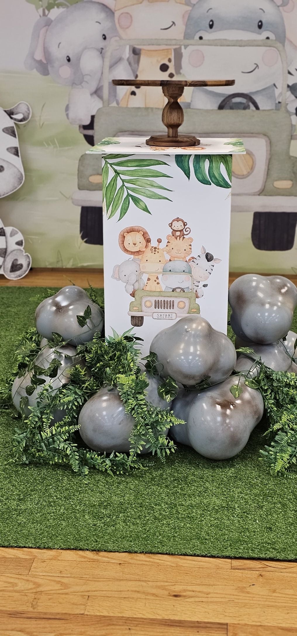 Cake tablet safari jungle birthday themed